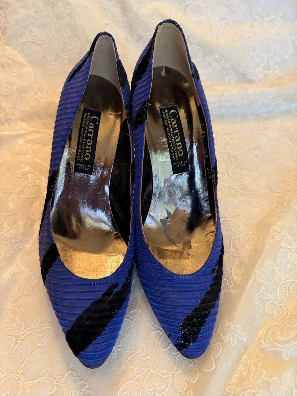 Carrano Royal Blue Pointed-Toe Heels with Black Accent 1990s